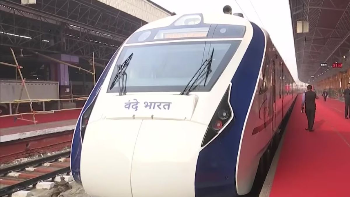 Vande Bharat Sleeper Trains And Vande Metros To Be Rolled Out Soon: Key ...